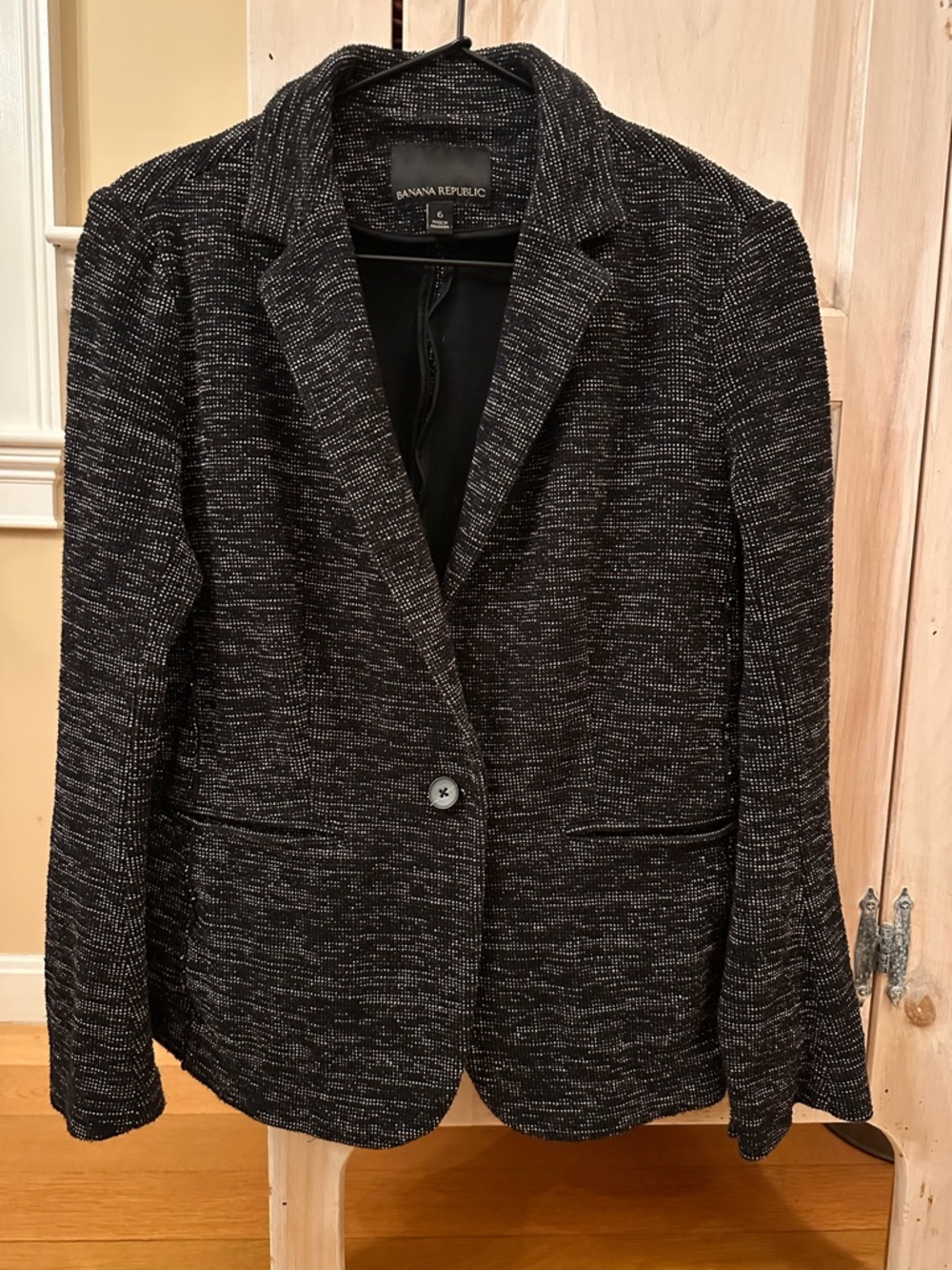 Banana Republic Textured Soft Blazer (Black & White)